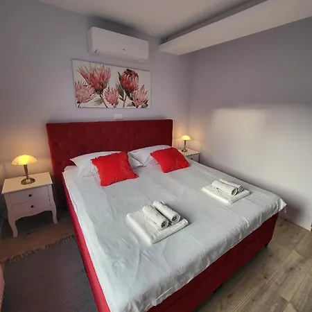Apartament Vino & Grad