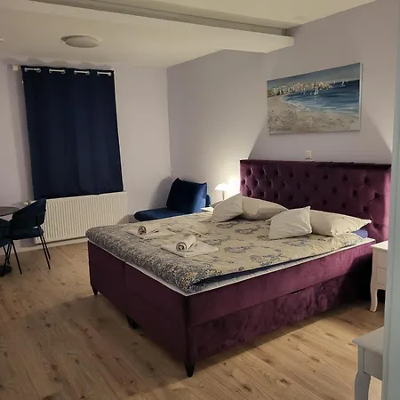Vino & Grad Apartment *